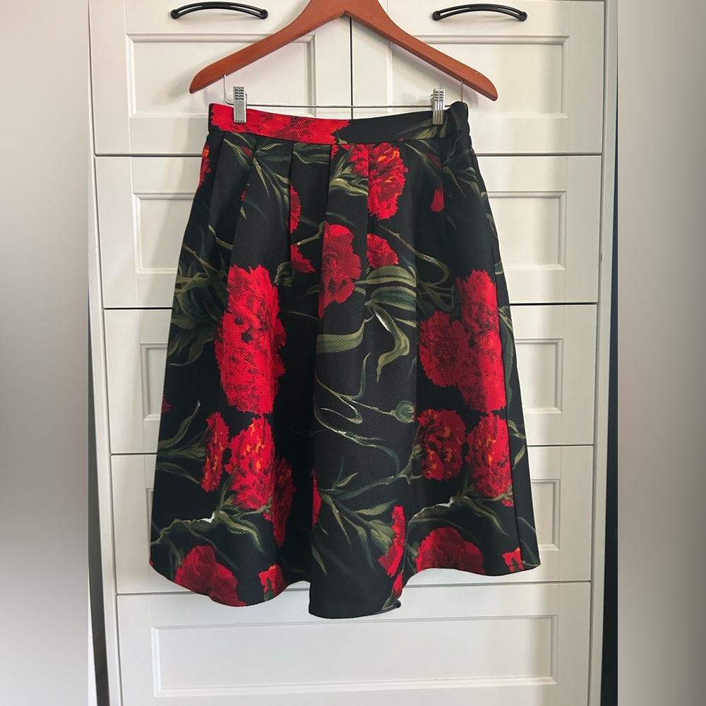 Hika Floral Black and Red Skirt